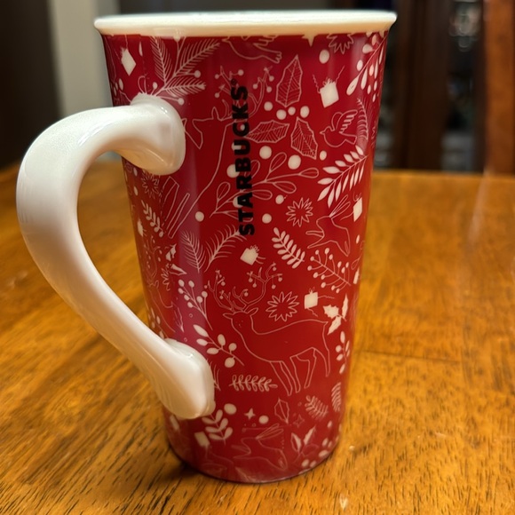 Starbucks 2019 Christmas/Holiday coffee/ latte mug. 16oz. - Picture 2 of 5